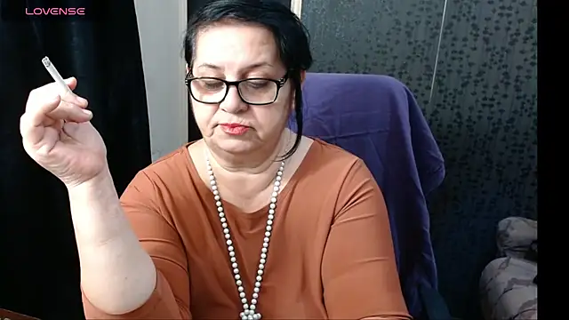 MissSanjanne online show from 01.16.25