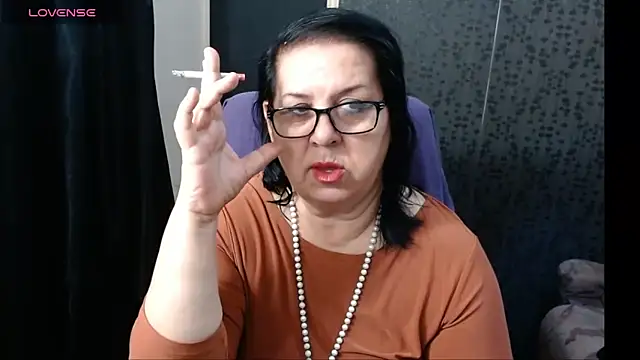 MissSanjanne online show from 01.28.25