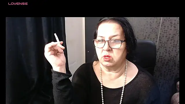 MissSanjanne online show from 01.18.26