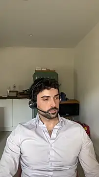 eauminerale online show from 04.30.26