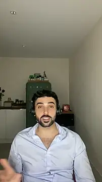 Snapshot of eauminerale chatting on 07.17.26 eauminerale online show from 07.17.26
