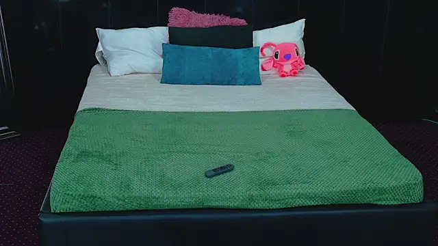 MeganSin  online show from 01.06.26