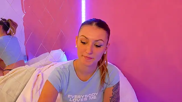 Snapshot of Anaayss_ chatting on 10.02.25 Anaayss  online show from 10.02.25