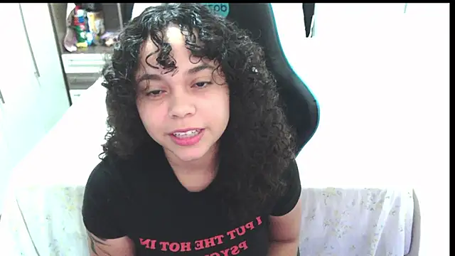 Snapshot of sweetamy326 chatting on 06.20.26 sweetamy326 online show from 06.20.26