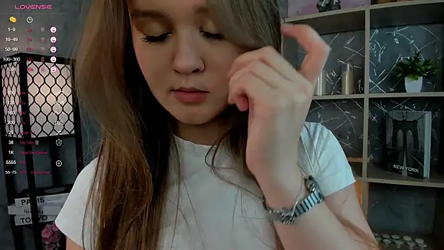 ElenoreReth online show from 11.28.25