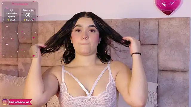 LunaOcampo  online show from 12.18.25