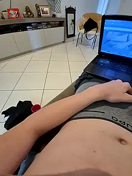 Salsicha244 online show from 10.24.25