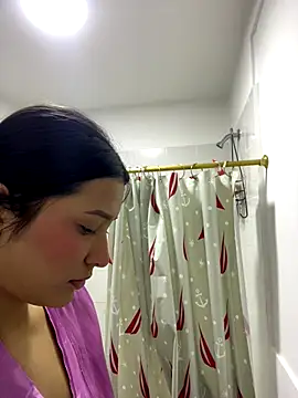 IsabellaJoness  online show from 10.24.25