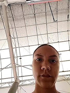 Mia-Reyes online show from 10.29.25