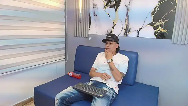 Frayhot777 online show from 01.13.26