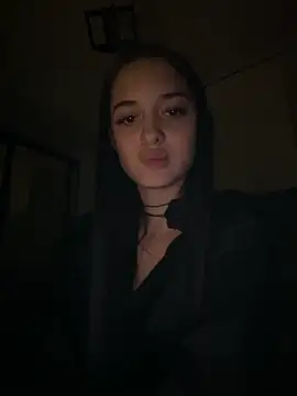 Snapshot of sweetdreams_99 chatting on 11.13.25 sweetdreams 99 online show from 11.13.25