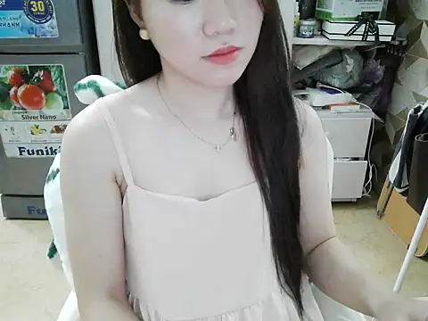 Snapshot of Ara4865 chatting on 10.25.25 Ara4865 online show from 10.25.25