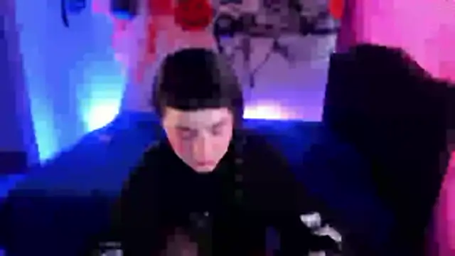 kitty  chs online show from 10.29.25