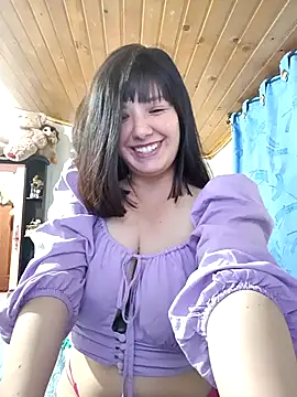 IvonnySweet online show from 10.15.25