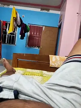 only woman online show from 12.19.25