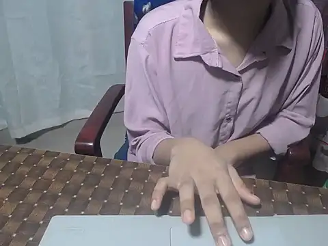 henakhan32 online show from 10.07.25