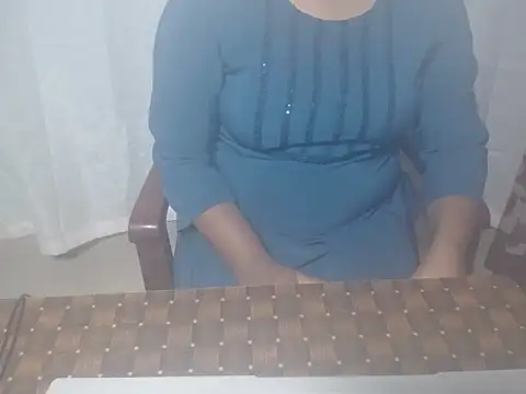 henakhan32 online show from 10.10.25