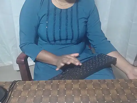 henakhan32 online show from 10.11.25