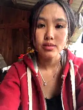 Mai lovely online show from 11.05.25