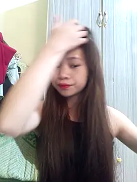 Mayy1 online show from 10.04.25