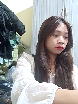 Mayy1 online show from 10.08.25