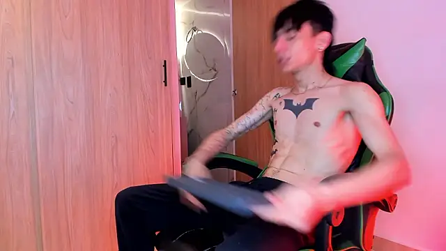 Skinny batman online show from 03.07.26