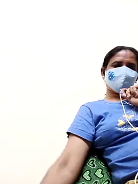 Snapshot of tamil_Boomika chatting on 11.12.25 tamil Boomika online show from 11.12.25