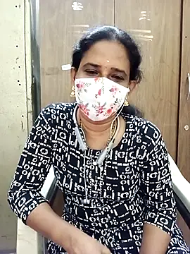 Snapshot of tamil_Boomika chatting on 11.20.25 tamil Boomika online show from 11.20.25