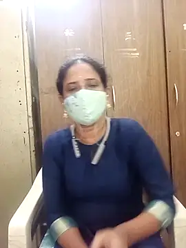 Snapshot of tamil_Boomika chatting on 11.24.25 tamil Boomika online show from 11.24.25