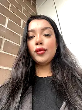 kiss Lissa online show from 11.04.25