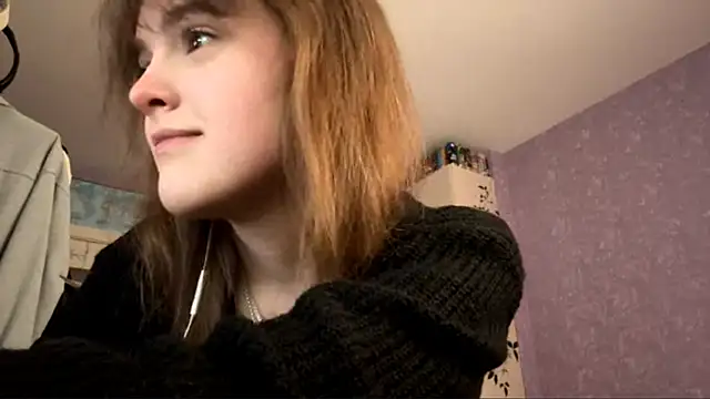 Snapshot of ShannanJou chatting on 10.23.25 ShannanJou online show from 10.23.25