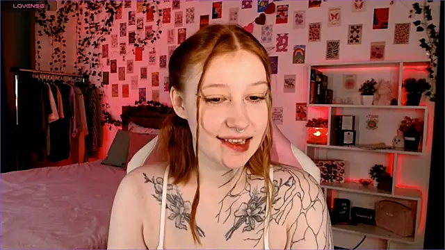 Ayla Hicks online show from 10.01.25