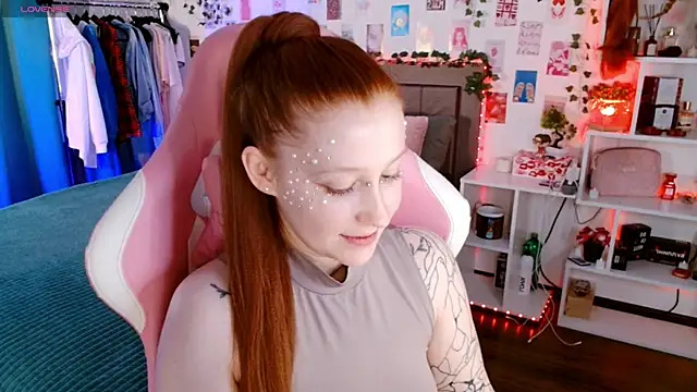 Ayla Hicks online show from 11.24.25