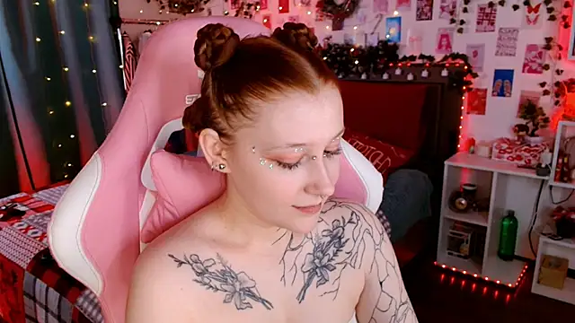 Ayla Hicks online show from 12.02.25