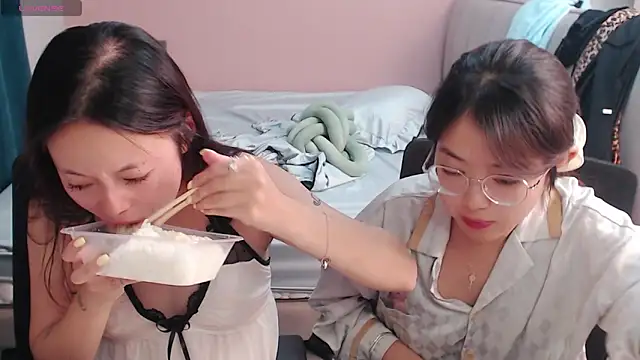 redrose520 online show from 10.10.25