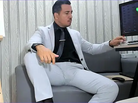 Snapshot of cesar_danett chatting on 03.16.26 cesar danett online show from 03.16.26