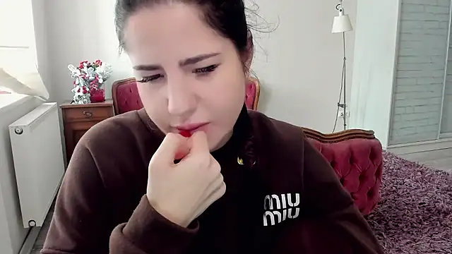 Malibu J online show from 01.10.26