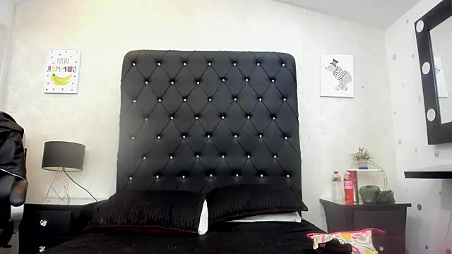 Snapshot of alana_johnson_0 chatting on 04.22.26 alana johnson 0 online show from 04.22.26