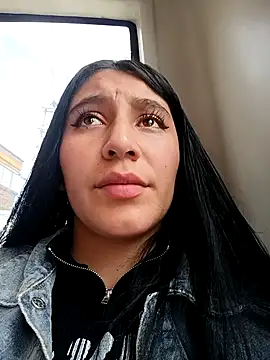 Snapshot of __Antonella chatting on 10.22.25 Antonella online show from 10.22.25