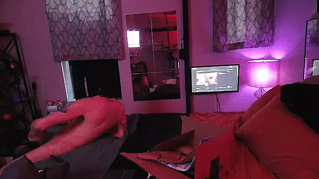 hungbot online show from 10.25.25