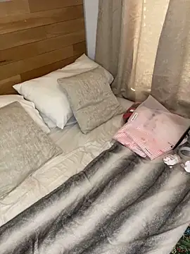 Ruby-Black online show from 12.19.25