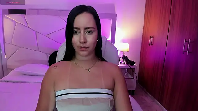 Natasha Kiim  online show from 03.09.26