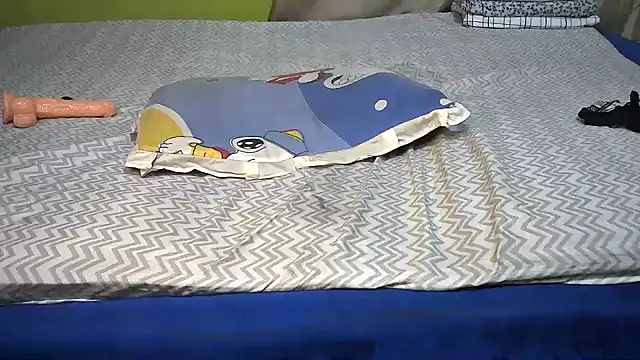 Sweet-Berry  online show from 12.19.25