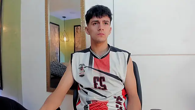 Snapshot of Axel_Draven chatting on 11.26.25 Axel Draven online show from 11.26.25