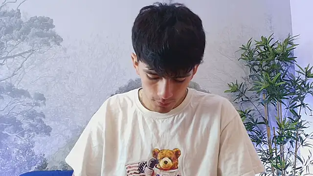 Snapshot of Axel_Draven chatting on 12.16.25 Axel Draven online show from 12.16.25