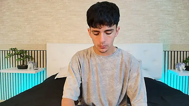 Snapshot of Axel_Draven chatting on 01.10.26 Axel Draven online show from 01.10.26