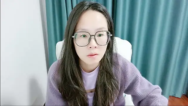 Snapshot of guai00 chatting on 10.20.25 guai00 online show from 10.20.25