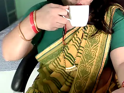 BABITA KUMARII online show from 11.05.25