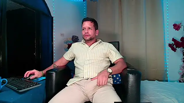 Snapshot of LucasGaeel chatting on 02.23.26 LucasGaeel online show from 02.23.26