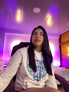 kloe28 online show from 09.29.25